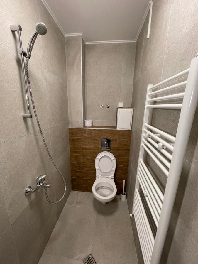 Movie Flats Apartment Sofia Bagian luar foto