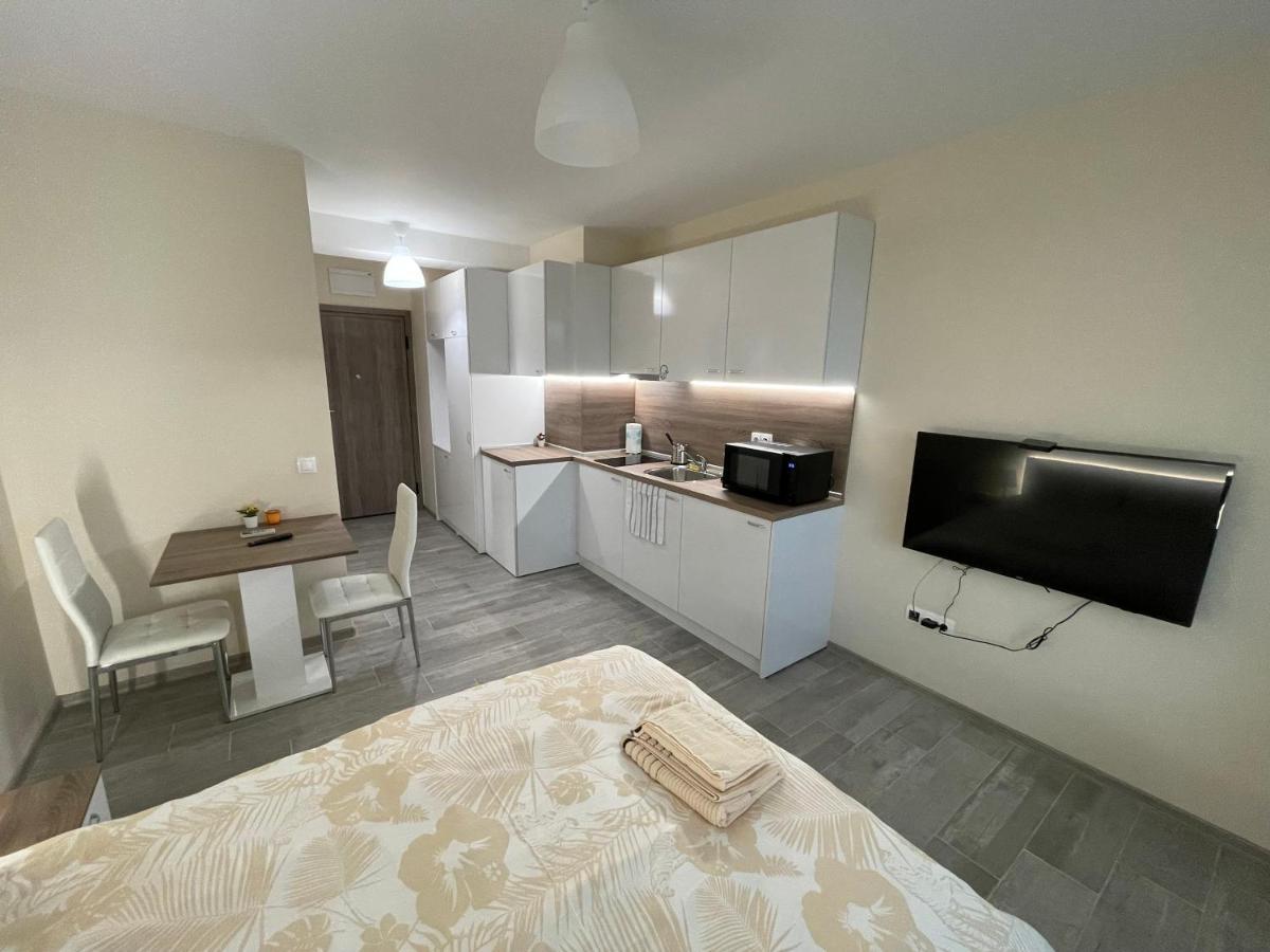 Movie Flats Apartment Sofia Bagian luar foto