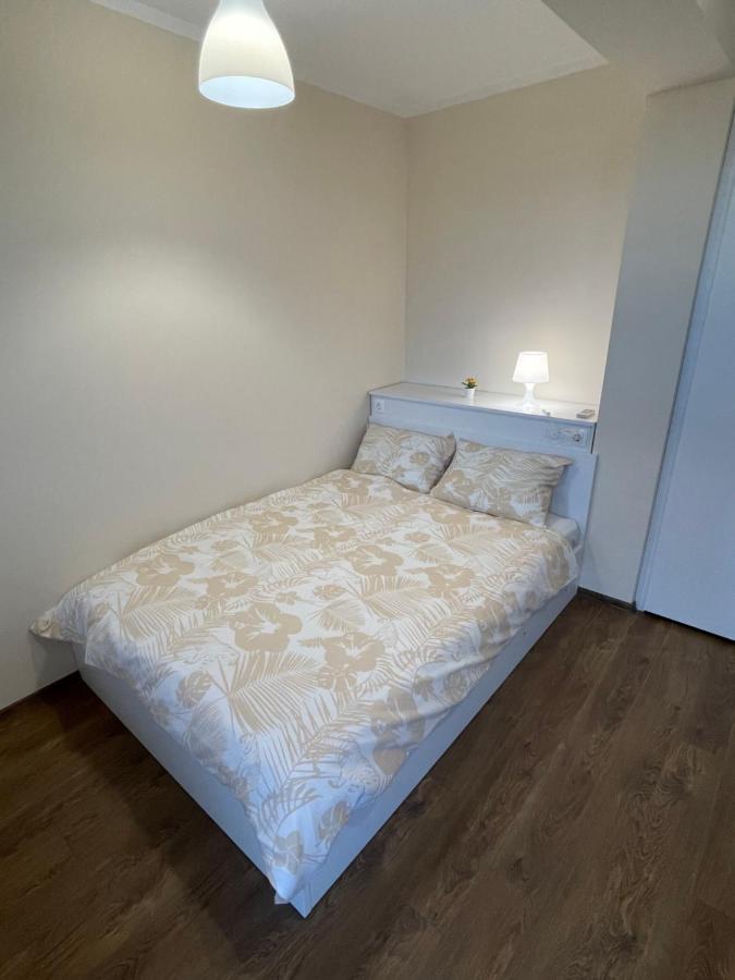 Movie Flats Apartment Sofia Bagian luar foto