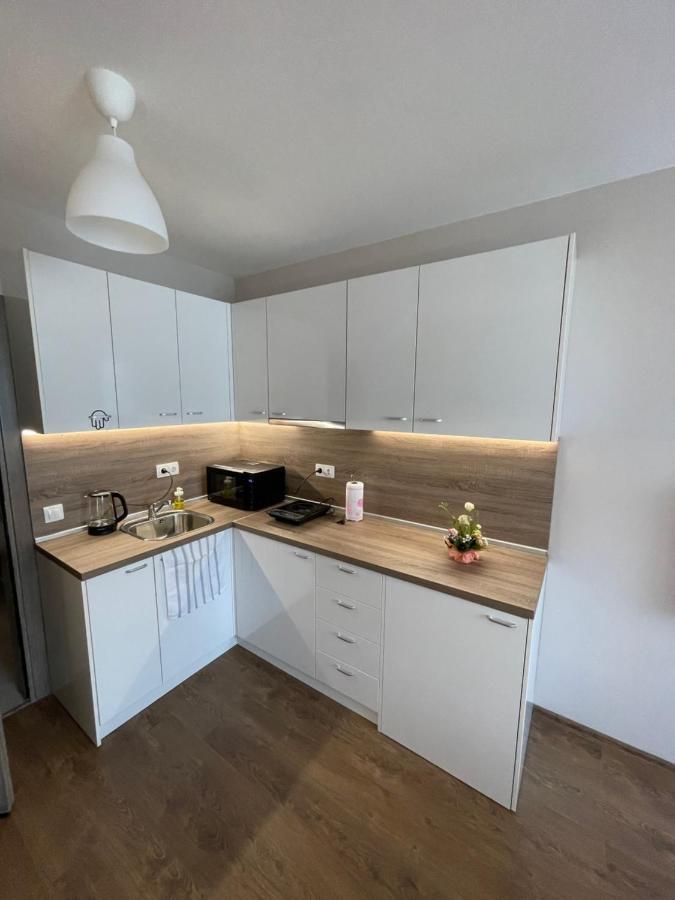 Movie Flats Apartment Sofia Bagian luar foto