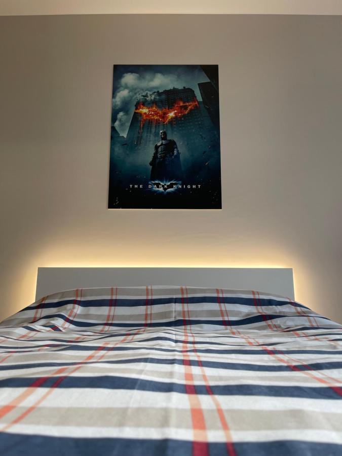 Movie Flats Apartment Sofia Bagian luar foto