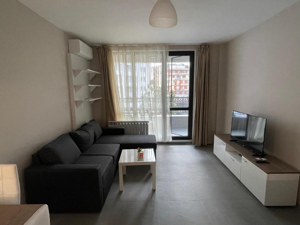 Movie Flats Apartment Sofia Bagian luar foto