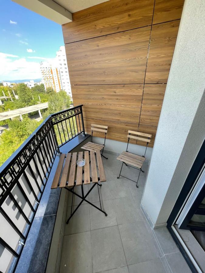 Movie Flats Apartment Sofia Bagian luar foto