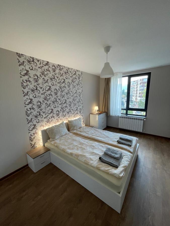 Movie Flats Apartment Sofia Bagian luar foto